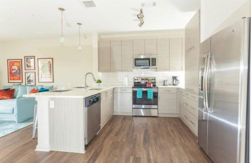 League Flats Uptown at West Trade Street - Photo 25