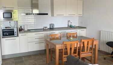 Casa con vista y jardín, a 20' de la playa - Foto 4, stove, dishwasher, minibar