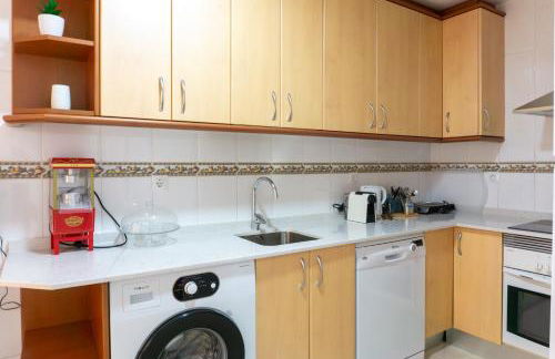 Encinas Garden Stay - Photo 13