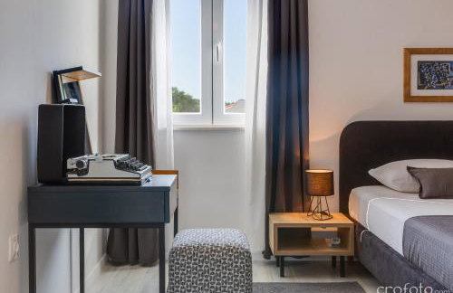 Grandfather's House - Photo 32