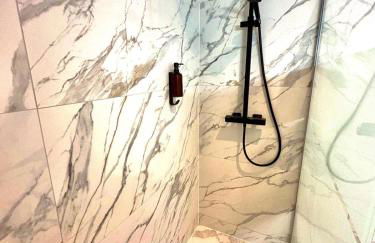 Loft 250 m2 Toit Terrasse Parking Netflix - Foto 15