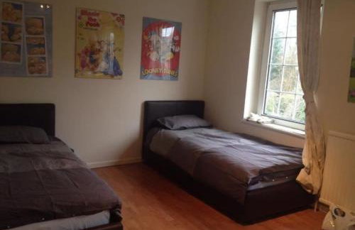 Basingstoke Townhouse - Foto 13