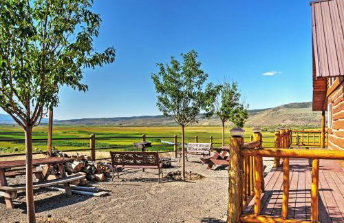 Remote Antimony Log Cabin with Green Meadow Views! - Foto 22