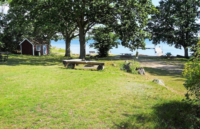 Idyllic Family Retreat Close to the Sea - Photo 25