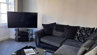 No1 Townhouse - Luxury Spacious 2 bedroom townhouse, central location - Foto 2