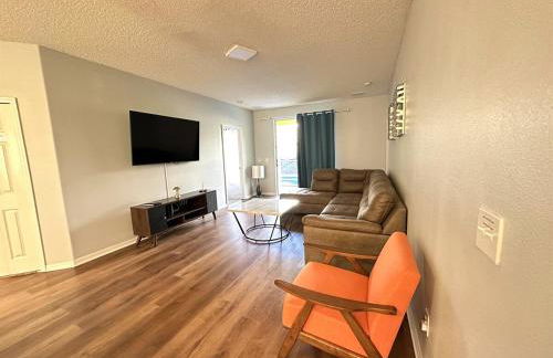 258 Sunset · Sunset Themed Retreat - Sleeps 10 - Foto 3