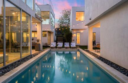 Luxe 11BDR w Putting Green Game Room Pool Bouldin Collective by AvantStay - Foto 4
