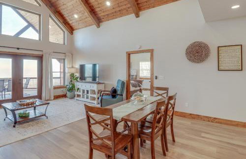 Spacious Harrison Vacation Rental with Deck and Views! - Foto 5