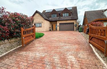 Dog-Friendly Country Home, Woodburner, Private Fields & Hot Tub! - Photo 63