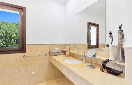 YOLO Spaces - Sotogrande White House Villa - Foto 44