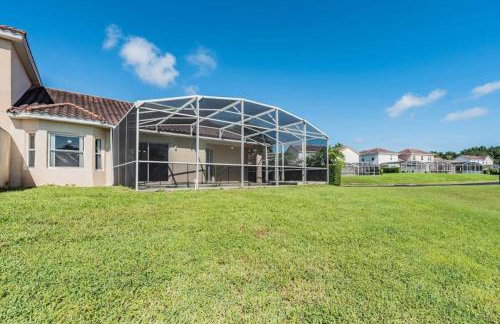 556 Gorgeous home with Pool and Spa Not Overlooked at Back 3 Bedrooms and 2 Full Bathrooms - Foto 33