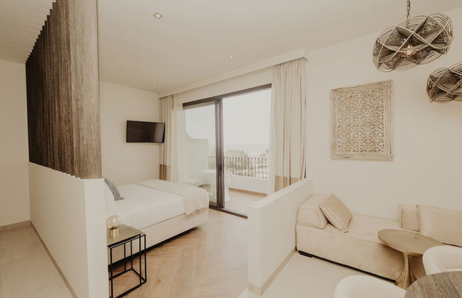 Comfy Studios Hotel - Photo 64