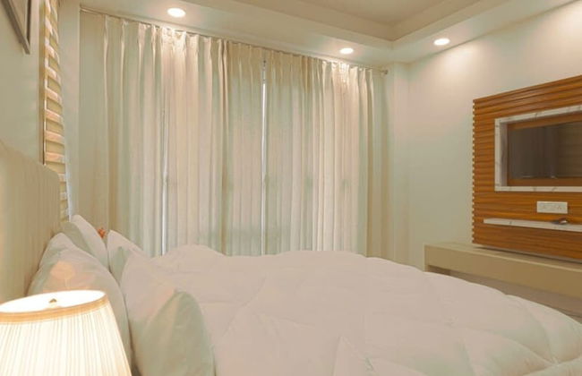 Tranquil 2BR Oasis With Balcony Bathtub - Foto 5