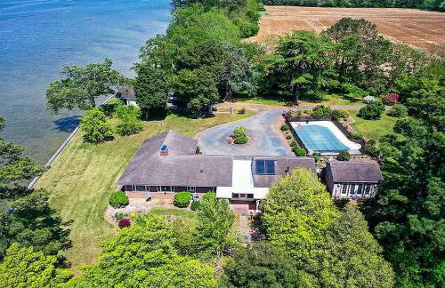 Bayfront Retreat with Game Room and Outdoor Pool! - Foto 39