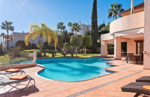 Luxury Villa Robledal By Mabiente - Views of the sea and the golf course - Foto 9