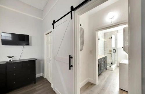 Versatile Home with Extra Living - Foto 10