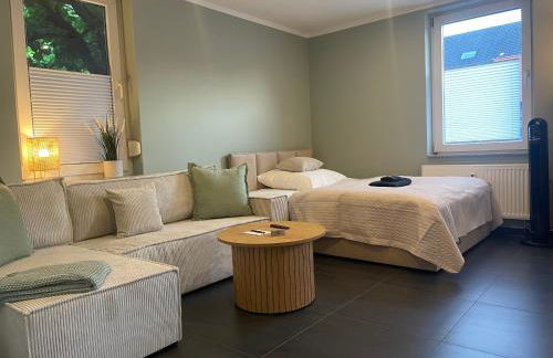 LIGHTPLACE • Größere Gruppen • 4 Einzelzimmer • Boxspring • Smart TV • Biergarten • Restaurant - Foto 13