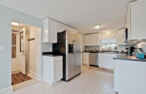 Back Cove - Large Sunny 2 Bedroom Condo - Foto 9