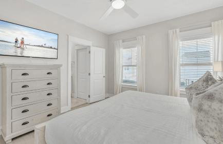 Nacho Beach House by Avantstay Inlet Beach Sleeps 10 + Pool - Photo 22