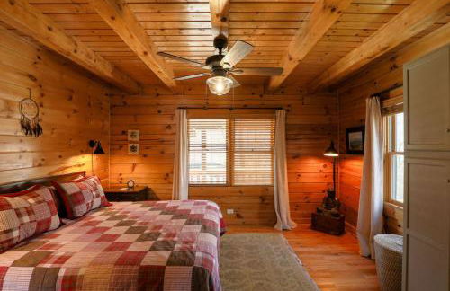 Unique Mountain Cabin Retreat with Hot Tub and View - Foto 23