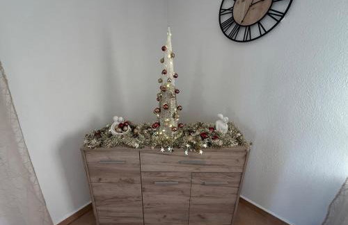 Cozy Family House with Yard - Photo 2