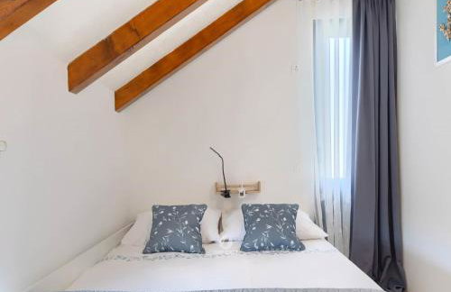 Adorable Home With Private Garden and Bubble Bath - Foto 28