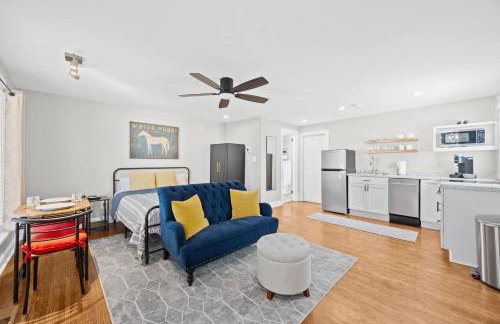 Charming Studio Stay in Vibrant Highlands Area - Foto 1