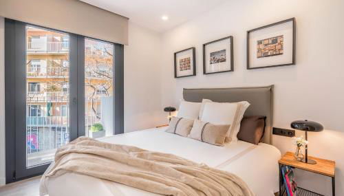 ApartsNouBcn Equador Les Corts - Photo 5, towels