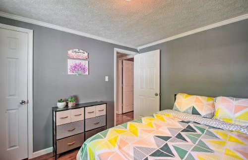 Dog-Friendly Fayetteville Home with Hot Tub! - Foto 17