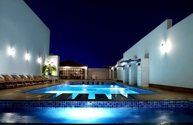 Ista Suites Seef - Photo 14