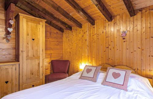 Chalet indépendant près des pistes, 3 chambres, WIFI, parking, belle exposition - FR-1-437-33 - Foto 7