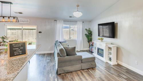 Bakersfield Home with Pool Table, Cornhole and More! - Foto 4