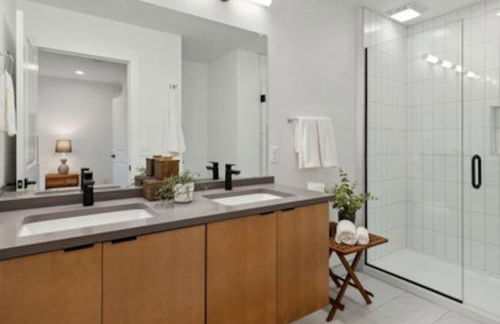 Great location to downtown Detroit and HFHS - Foto 12