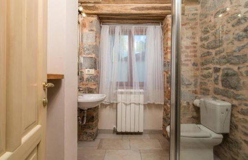 3 Bedroom Beautiful Home In Ruzici - Foto 43