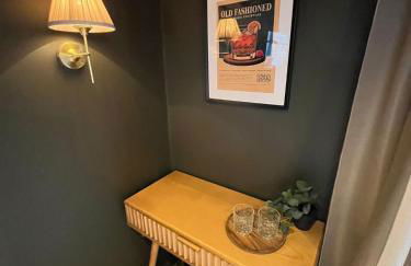 The Hideaway Bureau - Lowlands - Photo 9