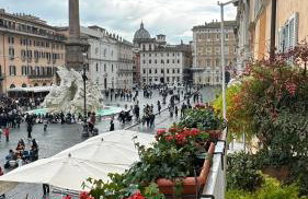 CadensPlace - Overlooking Piazza Navona by dbalconycollection - Foto 35