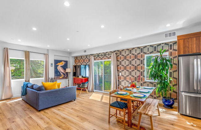 Stylish Sherman Oaks Townhouse W/ 3 Master Suites - Foto 1