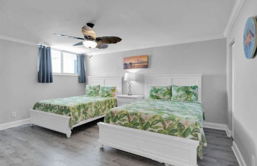 St Thomas - Waterfront Penthouse sleeps 16 w Pool & Boat Dock - Foto 21