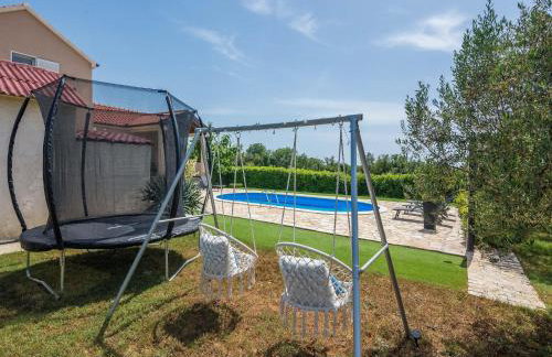 Villa in Policnik with Private Pool - Foto 32