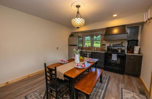 Charming Country Farmhouse Near Natural Bridge - Foto 14