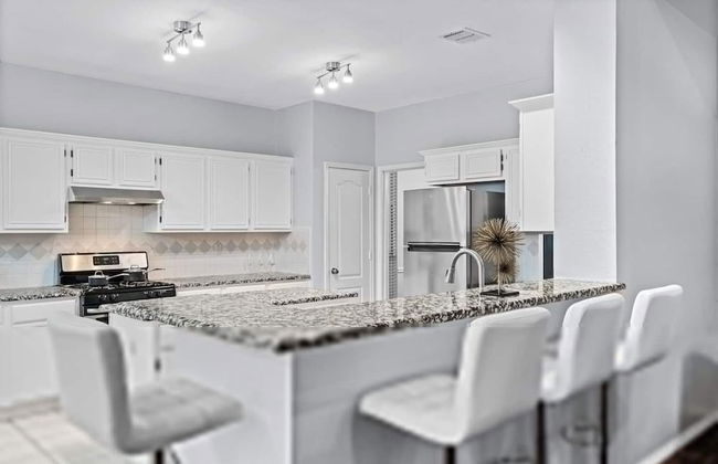 Perfect Frisco Home for Relocating Families Fun - Foto 28