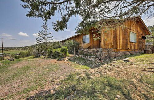 Peaceful Ranch Cabin, 3 Mi to Becker Lake! - Foto 1