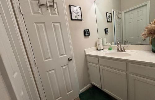 Three Bedroom ClubHaus - Photo 9