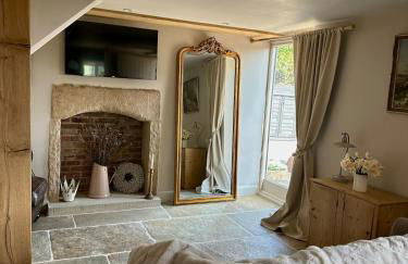 Cedar Cottage newly renovated cottage - Foto 11