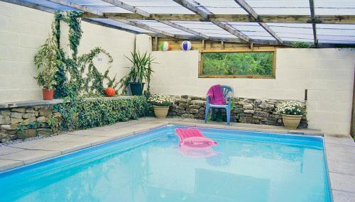 Drum And Monkey Cottage - Photo 2