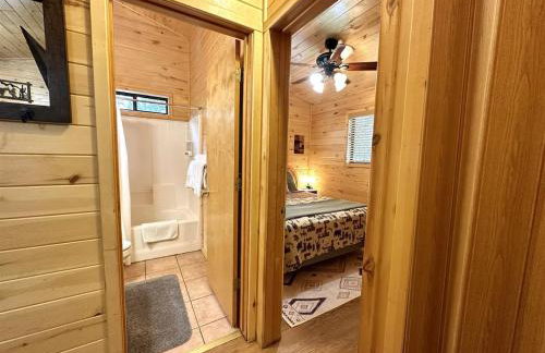 Western theme! Amazing Spa, Fireplace and Deck! - Foto 7