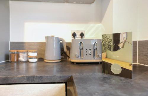 Spacious Home For Contractors,Families,Groups, Sleeps 10, Free Parking - Foto 20