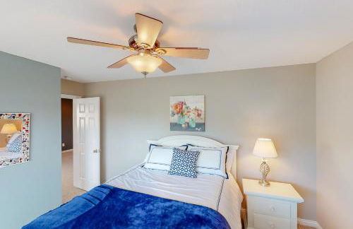 Family Lake Escape Sleeps 12 Shared Pool Dock - Foto 26