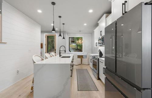 Sapphire Skies - Photo 12