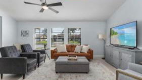 The Annabelle-- Bright 4 Bedroom Home, Heated Pool - Foto 3